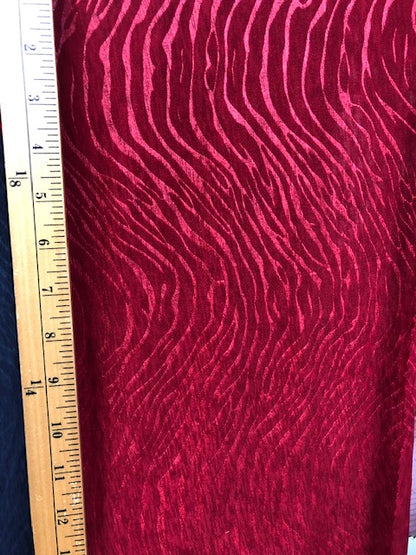 JERSEY FABRIC WITH EMBOSS PRINT